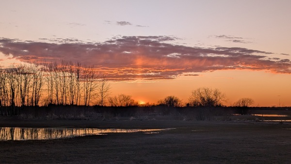 FRIENDLY EAGLE FARMS - Amazing spring sunset